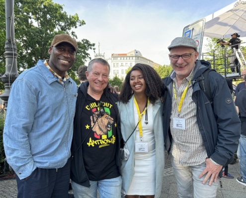 Joe Chialo, Christian Goiny, Luanny Tiago da Conceição und Olaf Kretschmar (BMC) beim Karneval der Kulturen 2024